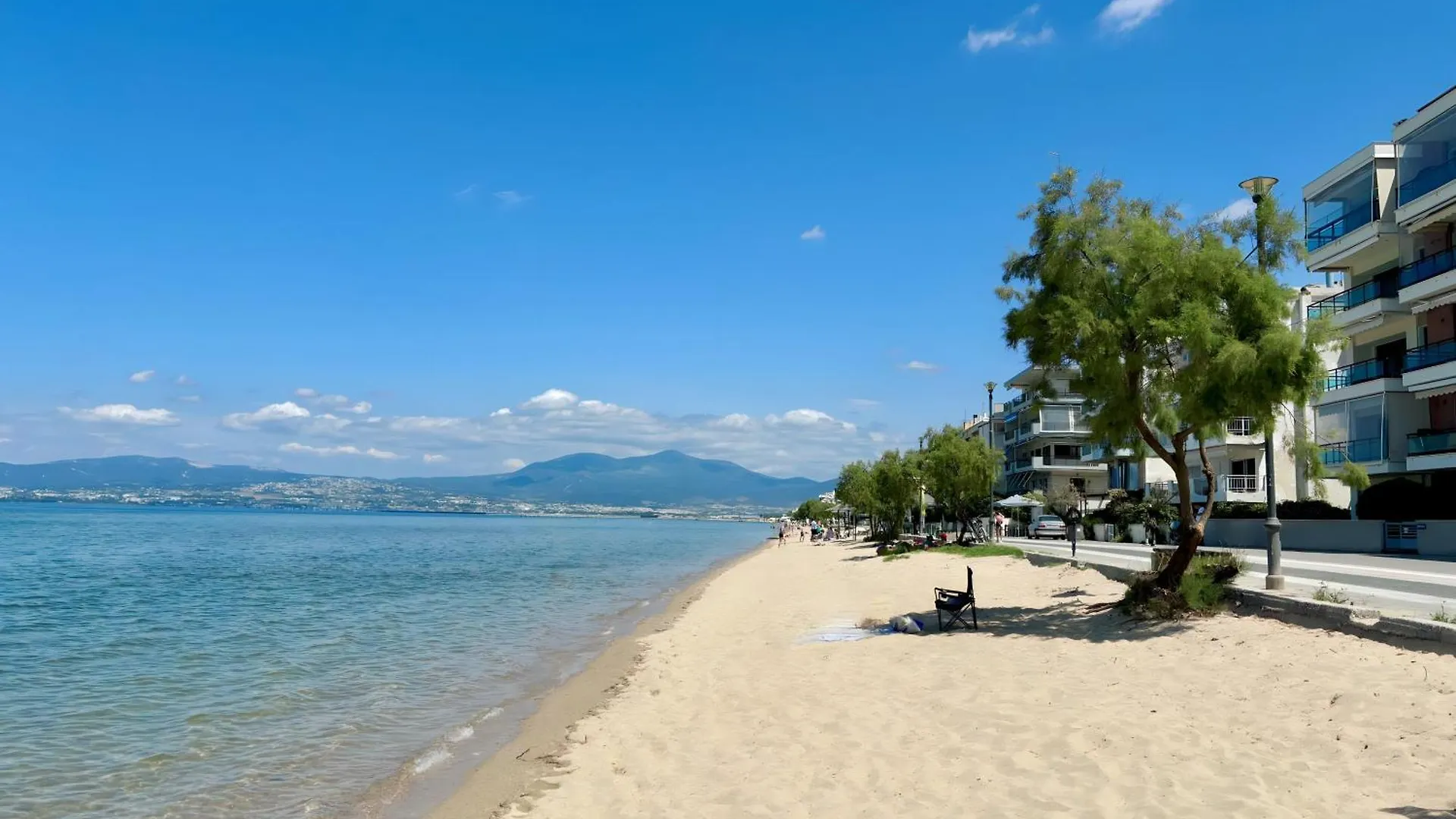 Nouri Schoene Wohnung In Direkter Strandnaehe, Schnelles Internet, Freies Parken, Nahe Flughafen Peraia  Greece