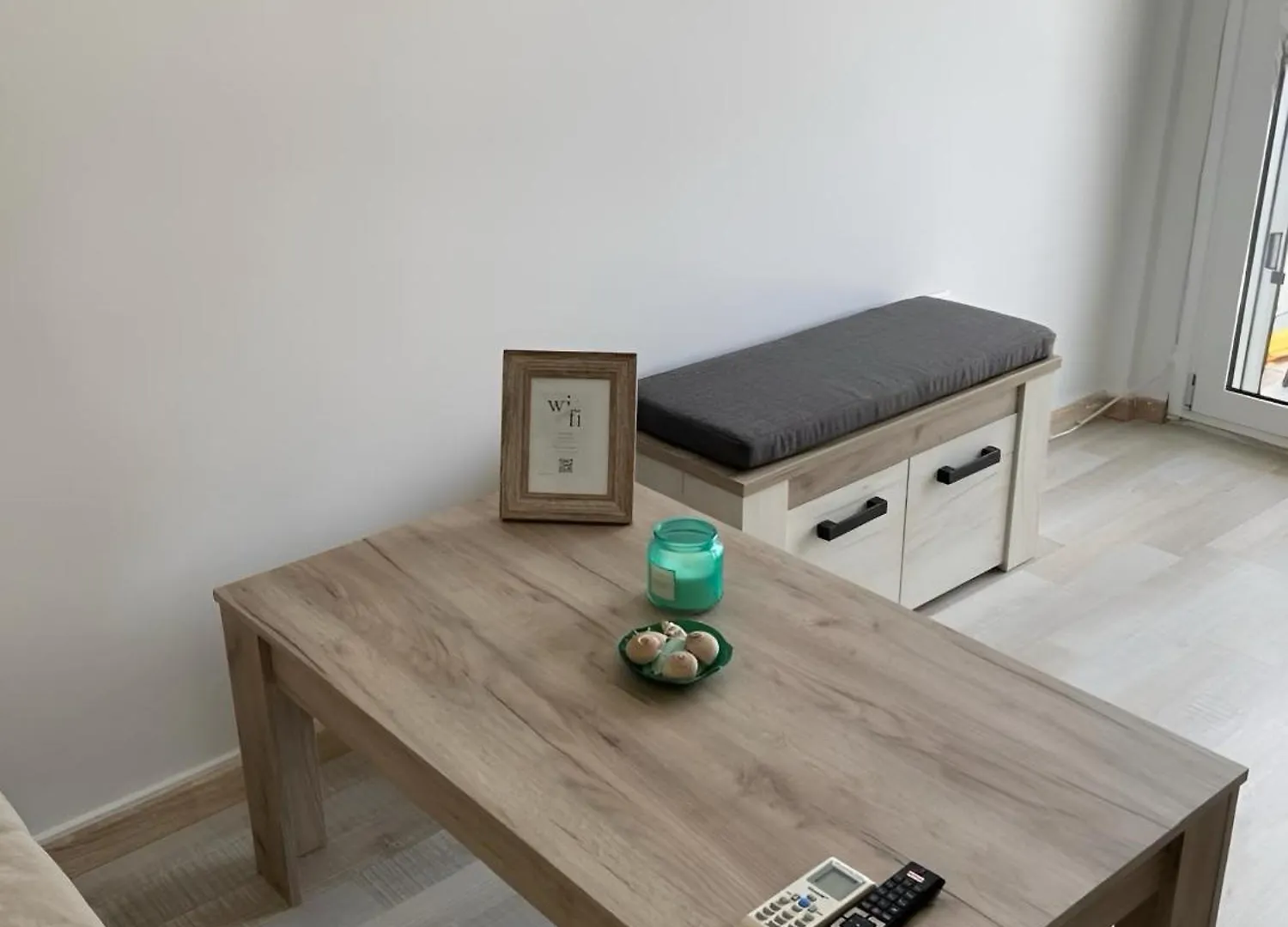 Apartment Nouri Schoene Wohnung In Direkter Strandnaehe, Schnelles Internet, Freies Parken, Nahe Flughafen Peraia  Greece
